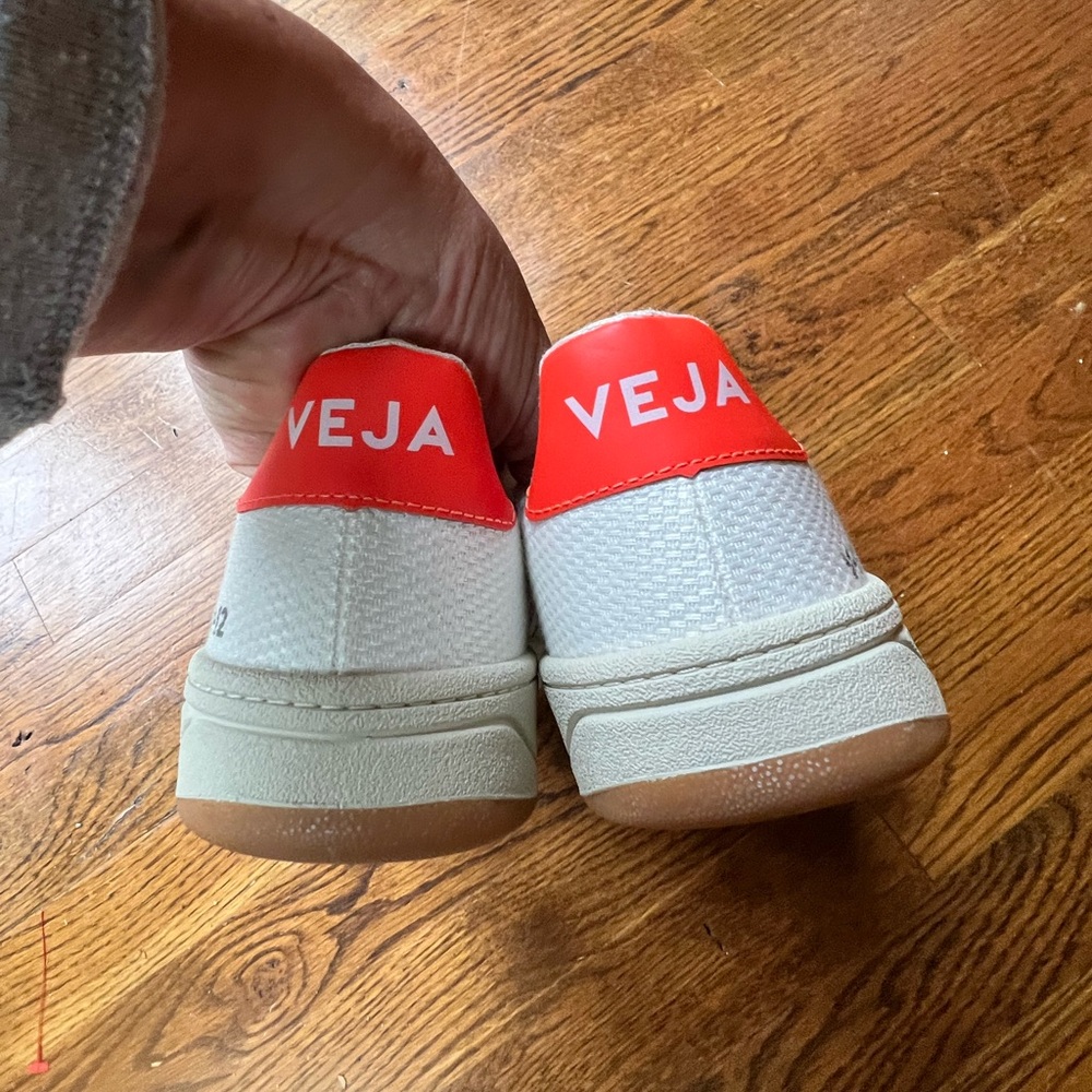 Veja White and Red Sneakers with Minimalist Design Like New